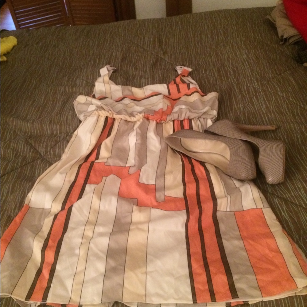NWOT Alice + Olivia Geometric Print Dress